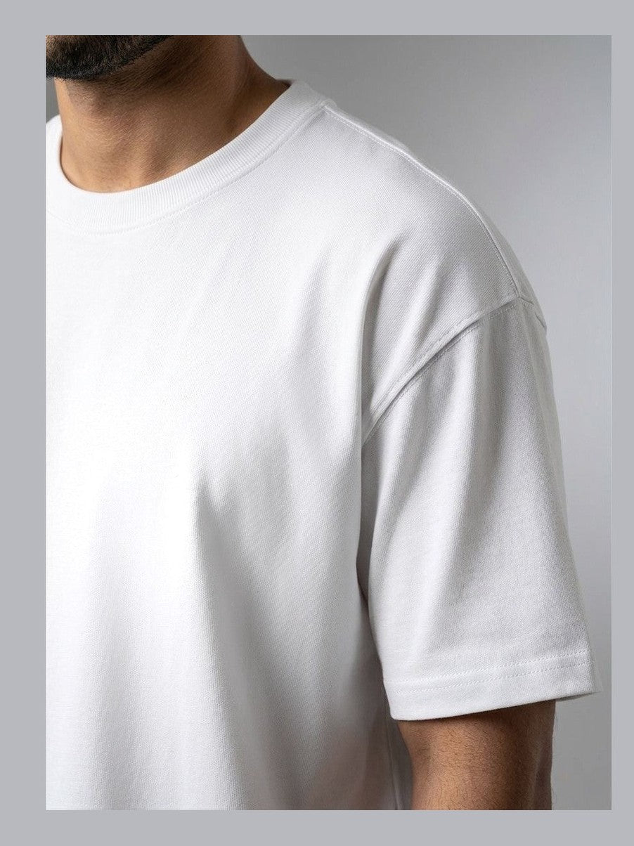 CONTROLLING 
OVERSIZED T-SHIRT