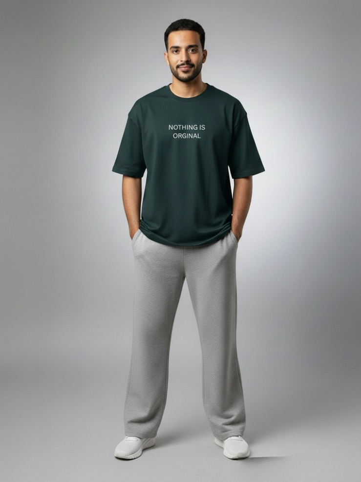 BREAK THE RULES 
OVERSIZED T-SHIRT