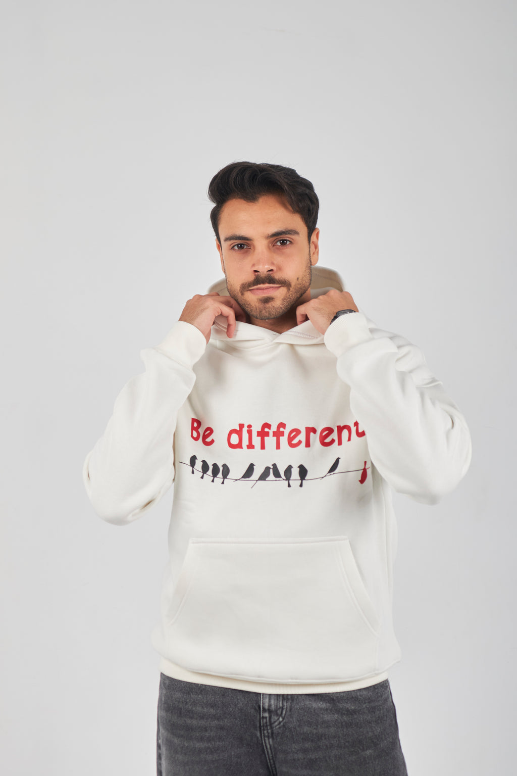 BE DIFFERENT
OVERSIZED HOODIE