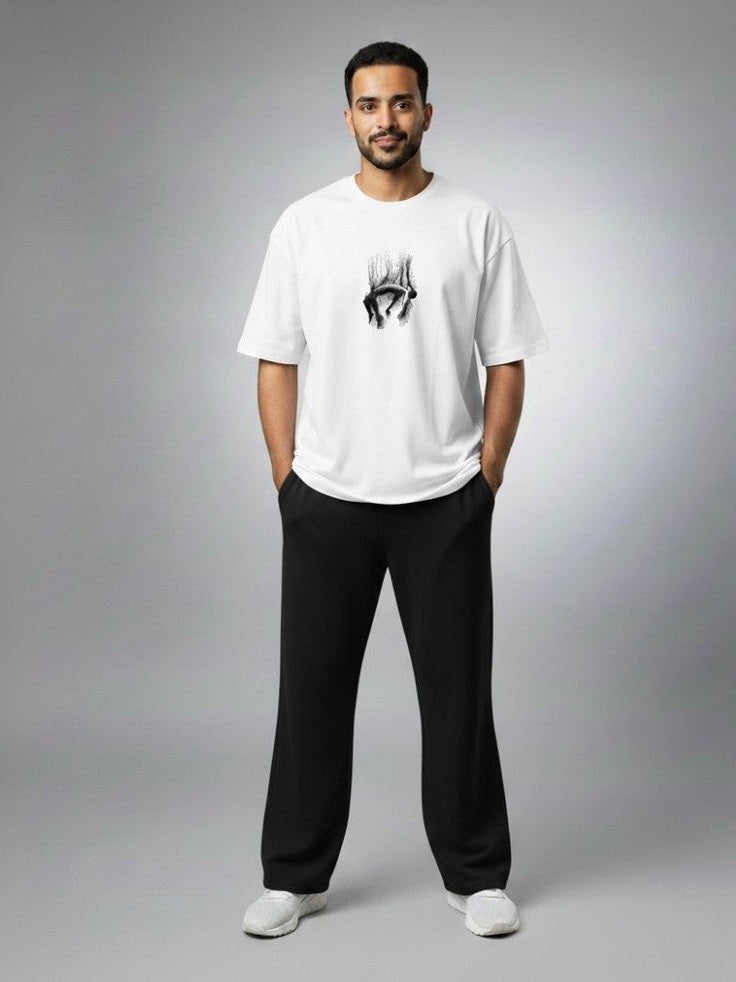 CONTROLLING 
OVERSIZED T-SHIRT