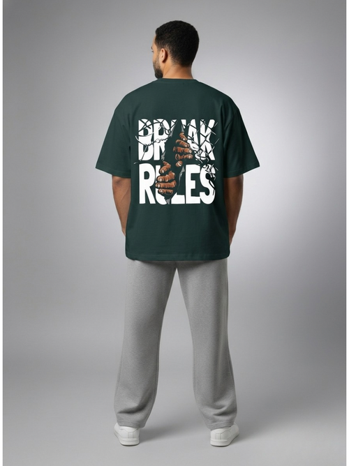 BREAK THE RULES 
OVERSIZED T-SHIRT