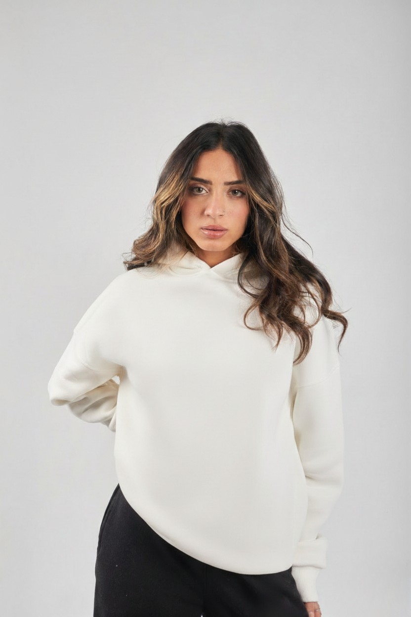 BASICS
OVERSIZED HOODIE