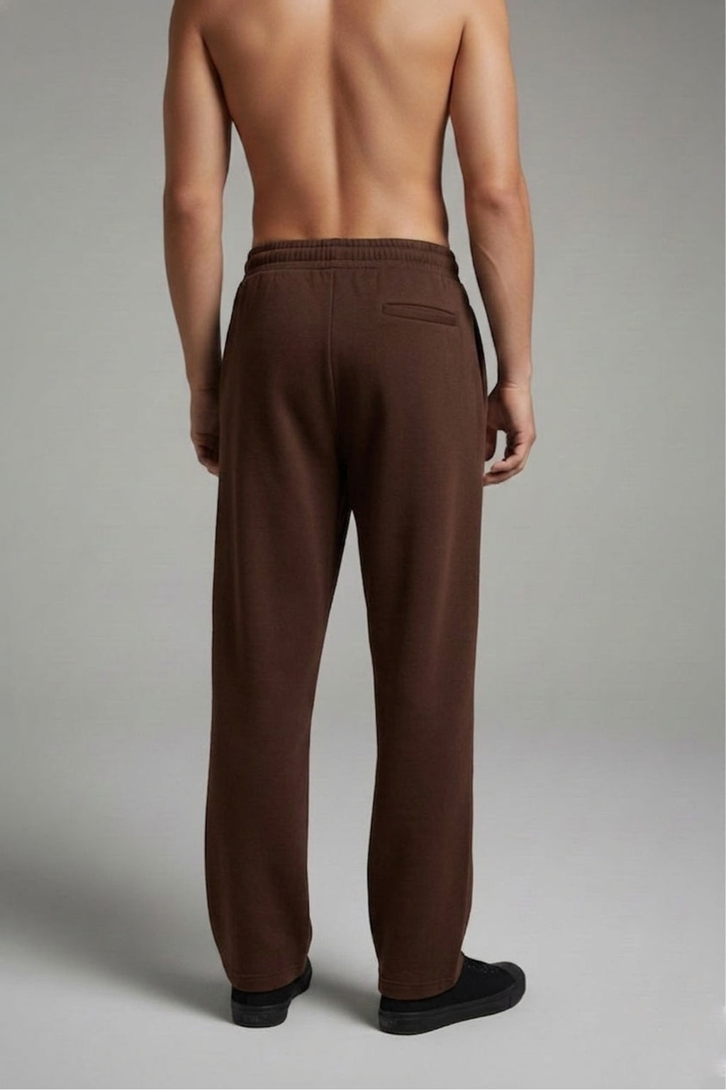WIDE-LEG
SWEATPANTS