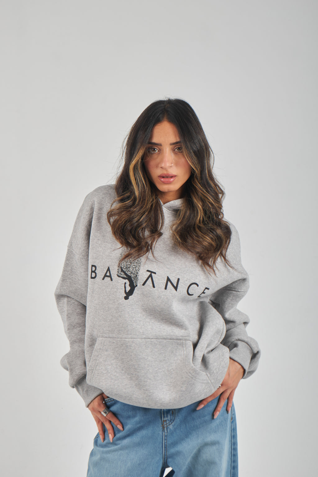 BALANCE
OVERSIZED HOODIE